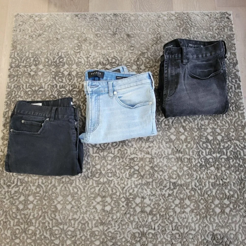 4 Jean Bundle: Size 32 x30, Three PacSun Pants, One by American Eagle